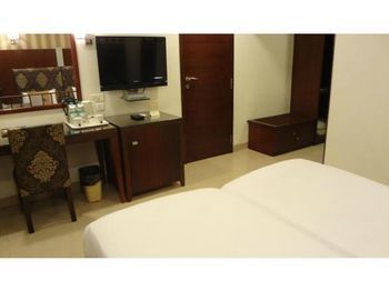 Hotel Suba Palace