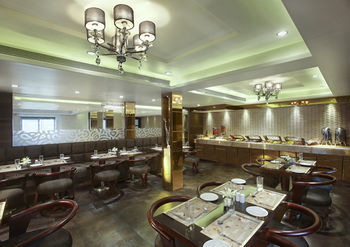Hotel Suba Palace