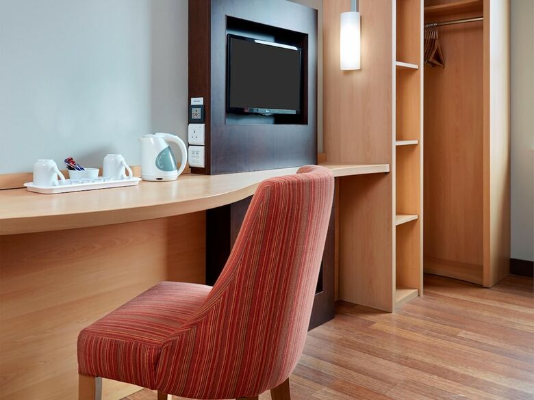 Hotel Ibis Belfast Queens Quarter