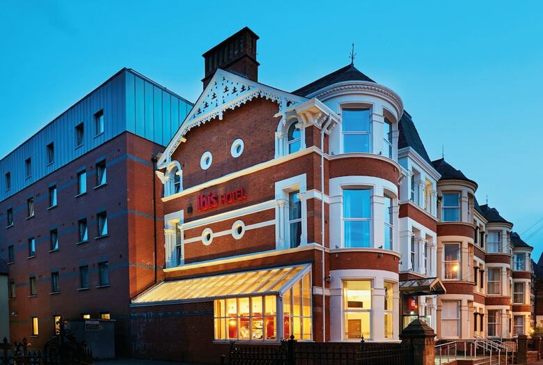 Hotel Ibis Belfast Queens Quarter