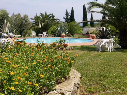 Suvereto Apartment Sleeps 4 Pool