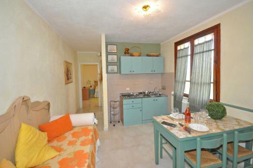 Suvereto Apartment Sleeps 4 Pool
