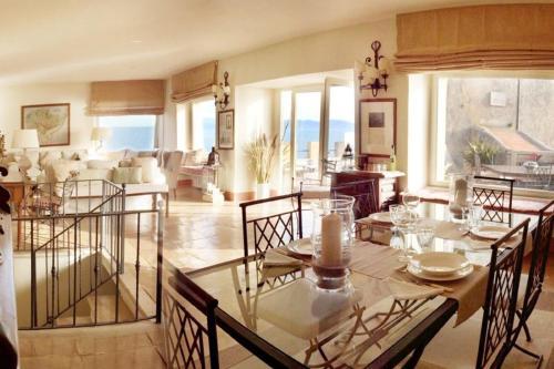 Talamone Villa Sleeps 8 Pool Air Con Wifi