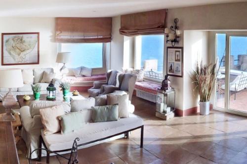 Talamone Villa Sleeps 8 Pool Air Con Wifi