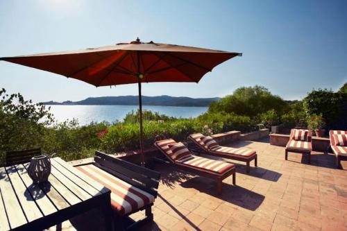 Talamone Villa Sleeps 8 Pool Air Con Wifi