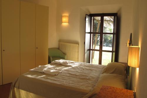 Orbetello Villa Sleeps 10 Wifi