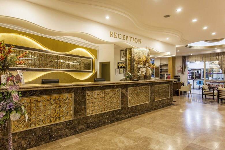 Hotel Kleopatra Ada