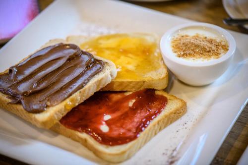 Hostal Bernina Express Rooms&breakfast