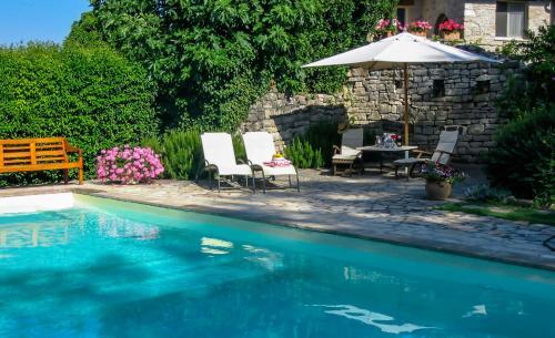 Todi Villa Sleeps 10 Pool Wifi