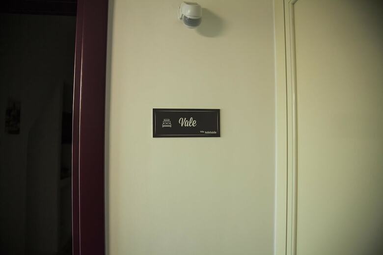 Bed & Breakfast Villa Adelaide Suite & Room