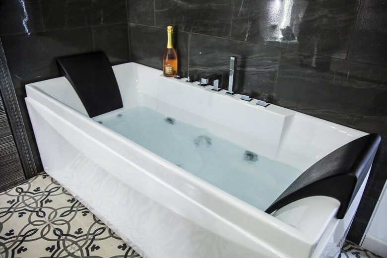 Bed & Breakfast Villa Adelaide Suite & Room
