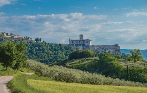 Three-bedroom Holiday Home In Assisi Pg