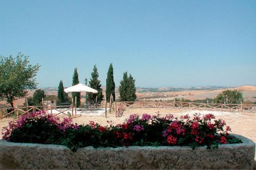 San Gimignanello Apartment Sleeps 7 Pool T490442