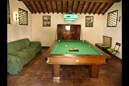 San Gimignanello Villa Sleeps 35 Pool Wifi