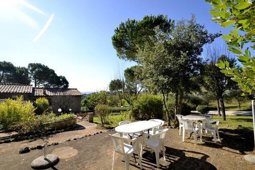 Siena Villa Sleeps 6 Pool Wifi