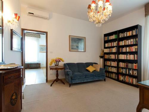 Matteotti Exclusive-3bd+2futon Elegant Apartment