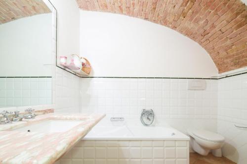Siena Villa Sleeps 7 Pool Air Con Wifi