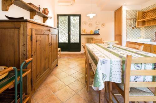Siena Villa Sleeps 7 Pool Air Con Wifi