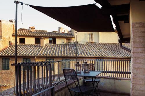 Apartamento La Costarella - Central With Cozy Terrace