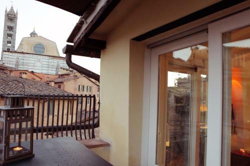 Apartamento La Costarella - Central With Cozy Terrace