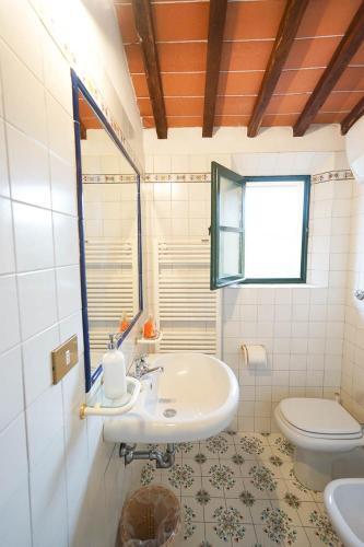 Siena Villa Sleeps 8 Pool Wifi