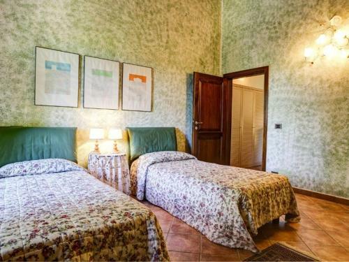 Scrofiano Villa Sleeps 8 Pool Wifi