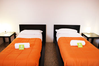 Bed & Breakfast My Room Airport