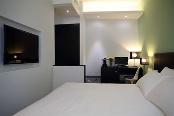 Bed & Breakfast At Home Townhouse