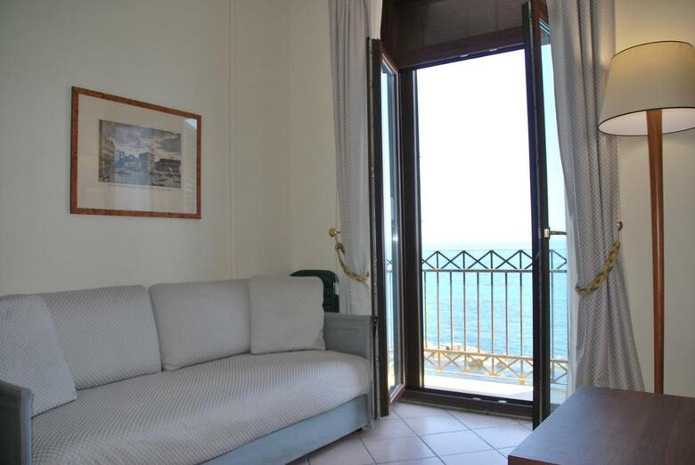 Hotel Domus Mariae Albergo