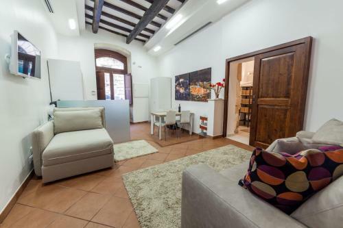 Maniace | Holiday Home