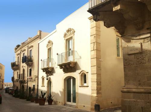 Apartamento Re Federico Boutique Hotel