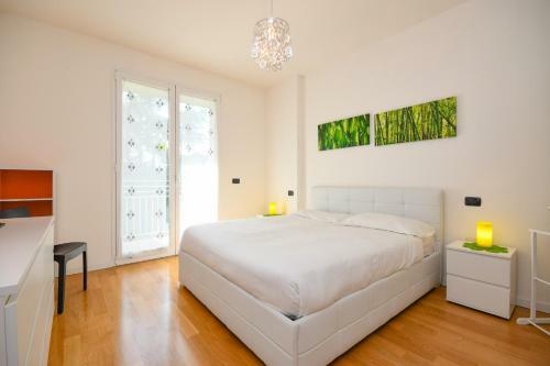 La Castellana Lake View Apartment