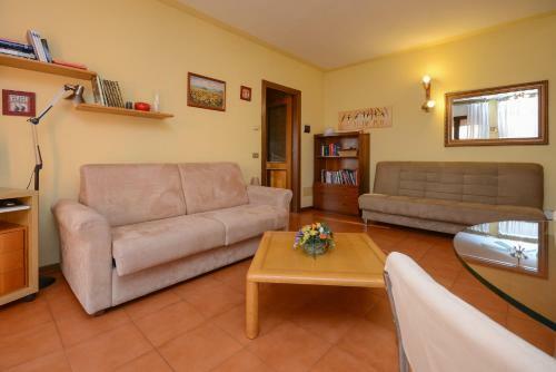 Apartamento Casa Vacanze Con Ampia Piscina"lago E Terme"