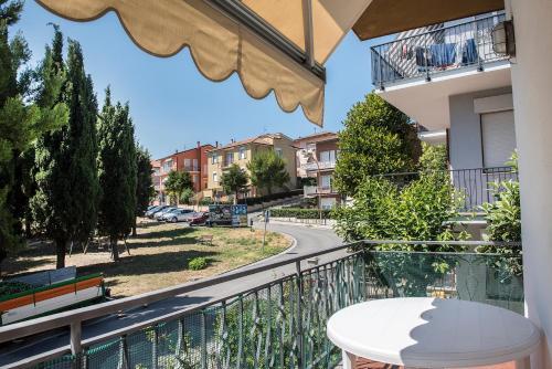Apartamento S168 - Sirolo, Ampio Trilocale Comodo Ai Servizi