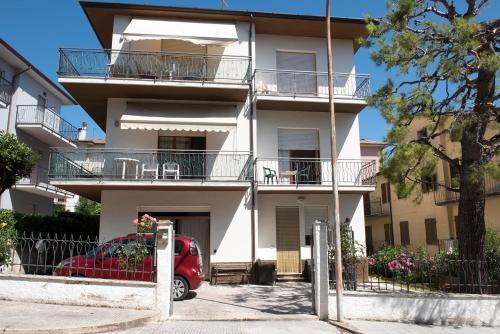 Apartamento S168 - Sirolo, Ampio Trilocale Comodo Ai Servizi