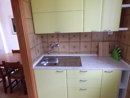 Apartamento N67 - Numana, Trilocale In Centro Con Doppi Servizi