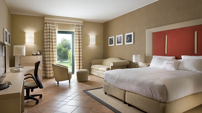 Hotel Doubletree By Hilton Acaya Golf Resort Lecce