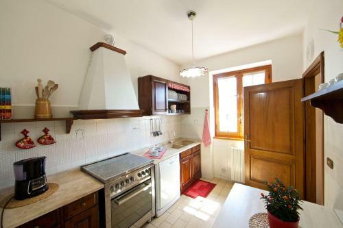 Ponte Biforco Villa Sleeps 8 Pool Wifi