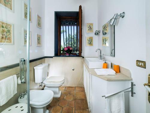 Santa Tecla Villa Sleeps 8 Pool Wifi