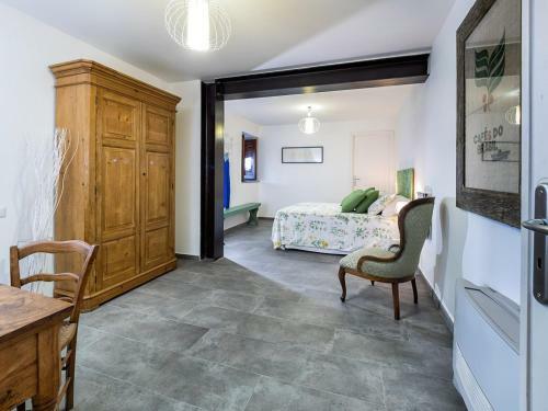 Santa Tecla Villa Sleeps 8 Pool Wifi