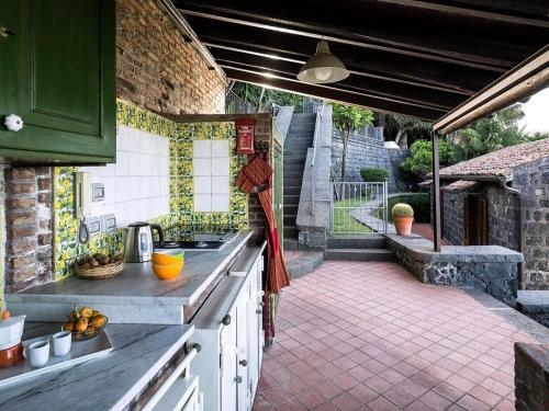 Santa Tecla Villa Sleeps 8 Pool Wifi
