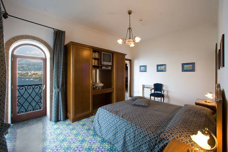 Hotel La Tonnarella