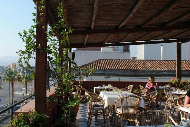 Petit Hotel