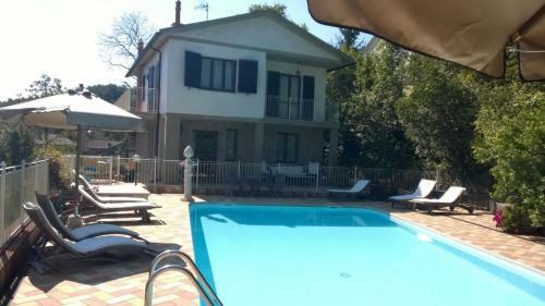Sassetta Apartment Sleeps 3 Pool Wifi