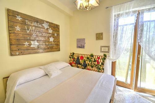 Scala Villa Sleeps 4 Air Con