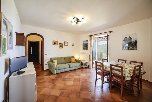Scala Villa Sleeps 6 Pool Air Con Wifi
