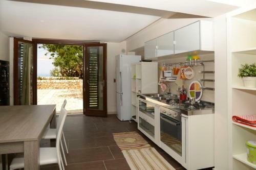 Scicli Villa Sleeps 14 Pool Air Con Wifi