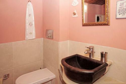 Scicli Villa Sleeps 4 Pool Wifi