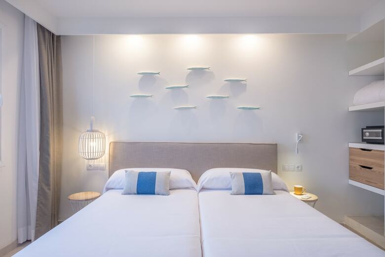 Apartamentos Carema Beach Menorca