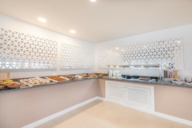 Apartamentos Carema Beach Menorca